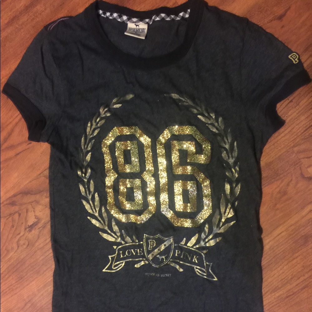 VS short sleeve top